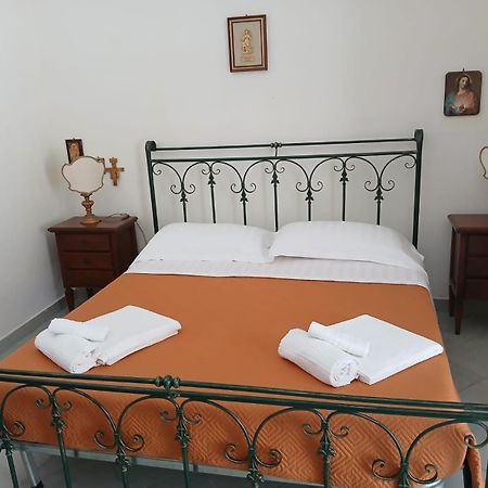 Alloggio Turistico Isabella Ventotene Bagian luar foto